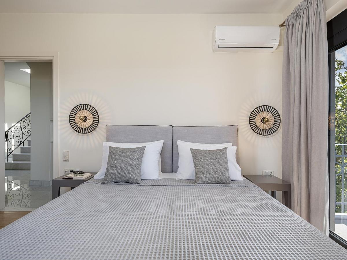 Villa Heora - The Floating Residence Tria Monastiria ภายนอก รูปภาพ