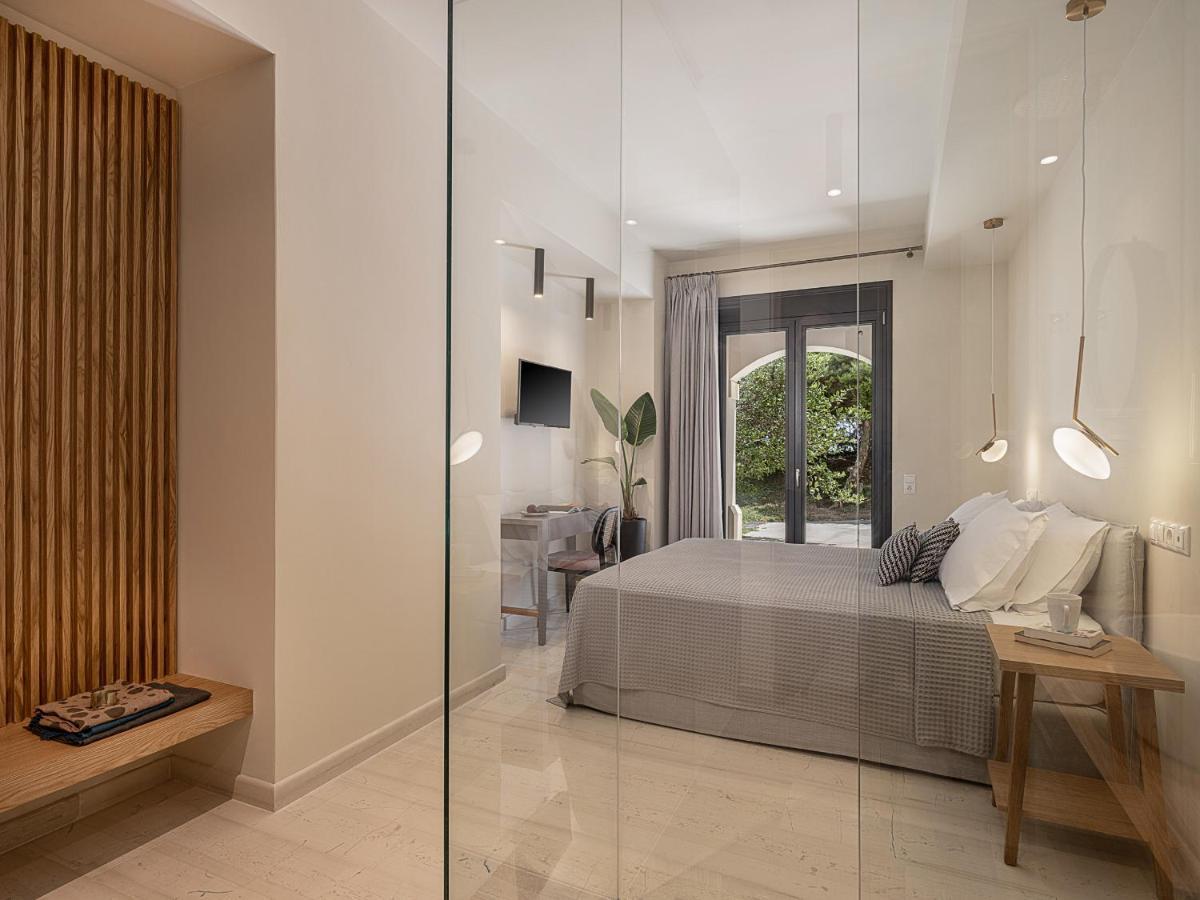Villa Heora - The Floating Residence Tria Monastiria ภายนอก รูปภาพ